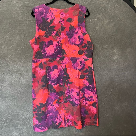 Lands’ End Ponte Shift Dress - Picture 2 of 8